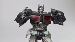 Lucky Cat MICRO COSMOS ET02B Optimus Prime Black Version